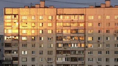 В Подольске спасли повисшего на балконе малыша - polit.info - Московская обл. - Подольск
