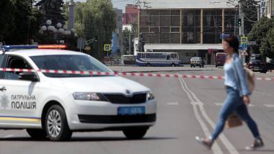 Арсен Аваков - Захвативший в Луцке автобус террорист пошел на переговоры - iz.ru - Украина - Луцк