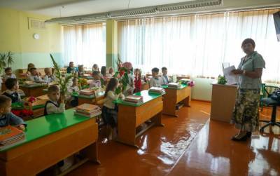 Ученики младших классов в Латвии будут ходить в школы и в случае второй волны COVID-19 - lv.sputniknews.ru - Рига - Латвия - Шуплинск