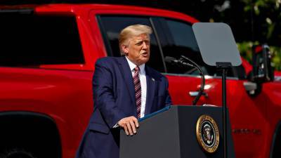 Дональд Трамп - Даяна Ястремская - Трамп раскритиковал спортсменов, которые преклоняют колено во время исполнения гимна - gazeta.ru - США - Украина