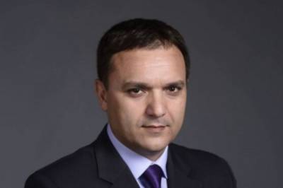 Владимир Зеленский - Олег Волошин - Петр Алексеевич Порошенко - Виктор Черный - Президент должен дать ответ, он с народом, или с радикалами: Виктор Черный о нападении на нардепа Волошина - vkcyprus.com - Украина