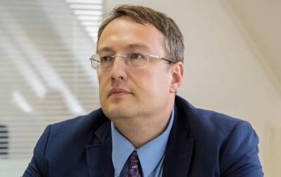Антон Геращенко - Близкие луцкого террориста просят его сложить оружие - korrespondent.net - Украина - Луцк