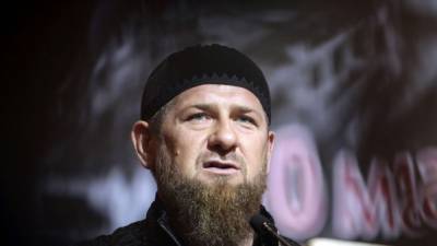 Рамзан Кадыров - В Чечне с учителей требуют "как можно больше комментариев" за Кадырова - svoboda.org - США - респ. Чечня - район Урус-Мартановский