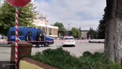 Владислава Грин - Украинские СМИ: у места захвата заложников в Луцке слышны выстрелы - nation-news.ru - Украина - Луцк