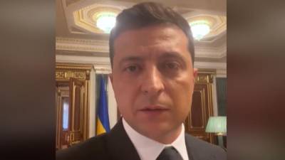 Владимир Зеленский - Максим Плохой - Зеленский записал требуемое захватившим заложников в Луцке видеообращение - iz.ru - Украина - Луцк