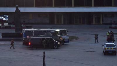 Арсен Аваков - Максим Плохой - В МВД Украины назвали техническим взрыв во время штурма автобуса в Луцке - iz.ru - Украина - Луцк