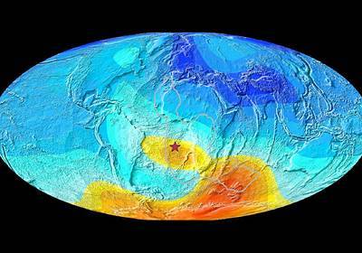 Ученые выявили аномальное поведение магнитного поля Земли - live24.ru - Англия - Святая Елена