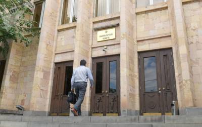 Грайр Товмасян - Вступление в силу поправок к закону о КС позволит обеспечить бывших судей пенсией - ru.armeniasputnik.am
