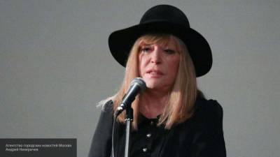 Алла Пугачева - Никита Пресняков - Максим Галкин - Невестка Пугачевой прошлась по роскошному замку Примадонны в алом бикини - nation-news.ru - деревня Грязь