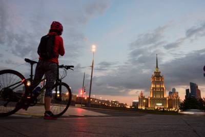 Около 9 тысяч светодиодных светильников установят на улицах Москвы - vm.ru - Москва - Благоустройство