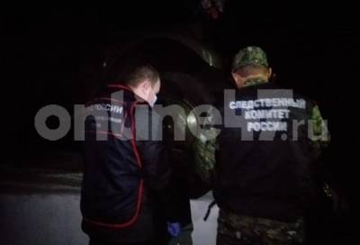 Фото: пострадавший от вандалов памятник «Полуторке» осмотрели следователи - online47.ru - район Бокситогорский