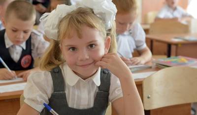 Россиянам разрешат покупать одежду и школьные принадлежности на соцпомощь - mirnov.ru