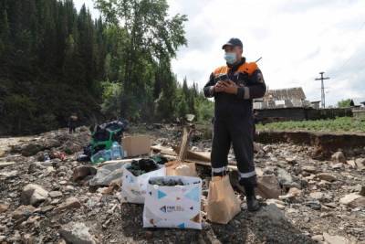 Первая партия гуманитарной помощи от благотворительного фонда РМК пострадавшим от паводка в Нижних Серьгах доставлена - nakanune.ru