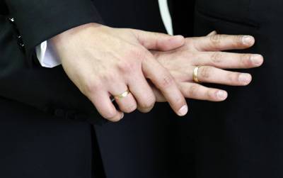 Муж первый и муж второй: однополые отношения добрались до Сейма - lv.sputniknews.ru - Рига - Латвия
