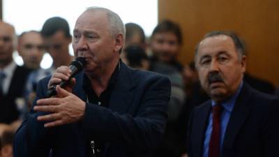 Валерий Газзаев - Шамиль Газизов - Олег Романцев - Газзаев предложил вернуть Романцева на должность наставника «Спартака» - gazeta.ru - Россия