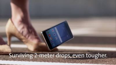 Новое стекло поможет смартфонам Apple и Samsung пережить падение с 2 метров - vesti.ru