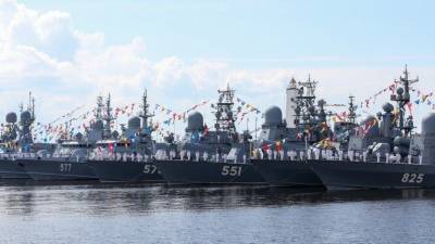 Роман Ишмухаметов - Штурмовик Ил-2 откроет воздушную часть парада в честь Дня ВМФ в Петербурге - 5-tv.ru - Санкт-Петербург