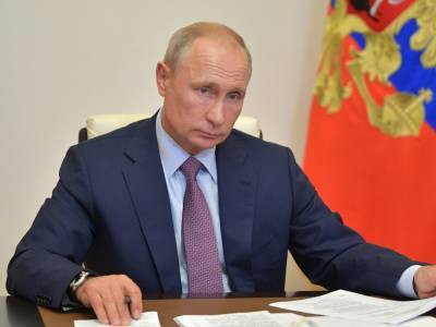Владимир Путин - Сергей Фургал - В Хабаровске юрист подал на Путина в суд из-за незаконной отставки Фургала - sobesednik.ru - Россия - Хабаровск