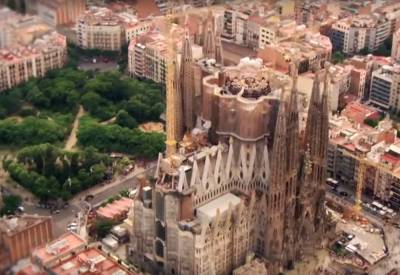 Храм Саграда Фамилия в Барселоне открыли для посетителей - vm.ru - Испания