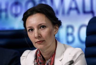 Анна Кузнецова - Анна Кузнецова заявила об отсутствии проблем усыновления детей во время COVID-19 - online47.ru - Россия