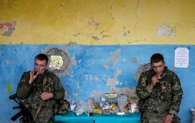 На Донбассе 15 обстрелов в преддверии перемирия - korrespondent.net - населенный пункт Крымское