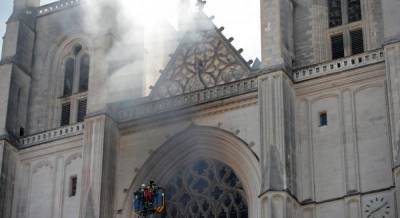 святой Петр - святой Павел - Беженец из Руанды признался в поджоге средневекового собора в Нанте - unian.net - Франция - Нант - Руанда
