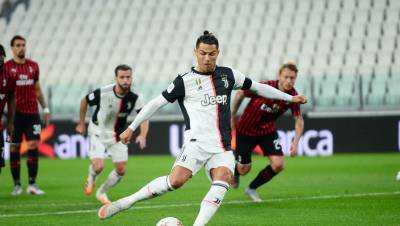 Криштиану Роналду - Cristiano Ronaldo - Роналду вышел на второе место по голам в официальных матчах за всю историю футбола - gazeta.ru
