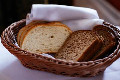 В Роскачестве рассказали о самой опасной для здоровья хлебной плесени - vm.ru