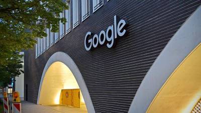 Сундар Пичаи - Google оставит 200 тыс. сотрудников на удаленной работе еще на год - iz.ru - США - Англия - Израиль - Бразилия - Индия