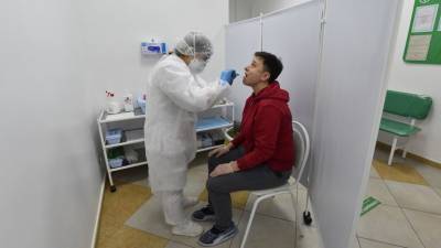 Опять рост: 32 новых случая коронавируса зафиксировано в Карелии - gubdaily.ru - Карелия - Петрозаводск - Медвежьегорск - Ильинский