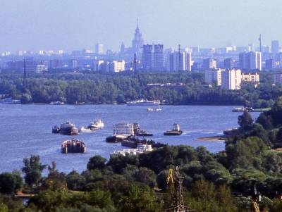 Ущерб Химкинскому водохранилищу от слива нефтепродуктов оценен в 46,3 млн - sobesednik.ru