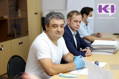 Сегодня на регистрацию кандидатов на выборы в Госсовет Коми заявилась КПСС, завтра ожидаются еще 8 партий - komiinform.ru - Россия - респ. Коми