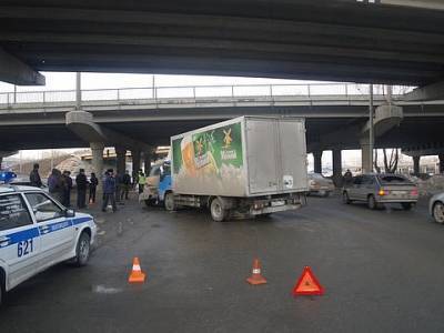 В Москве "Газель" врезалась в автобус: погиб один человек, шестеро пострадали - nakanune.ru