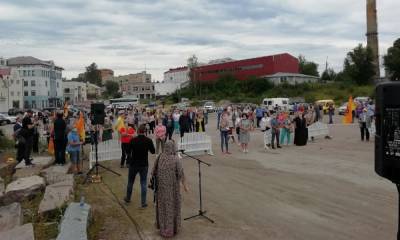 «Сортавала не склоняется». Жители карельского города вышли на необычный митинг - gubdaily.ru - Сортавалы