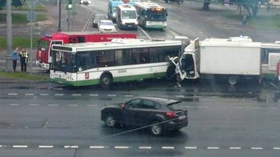 Предполагаемый виновник смертельного ДТП с автобусом в Москве был пьян — фото - 5-tv.ru
