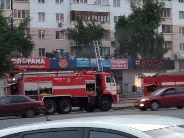В Уфе горела крыша шашлычной - ufacitynews.ru - Уфа
