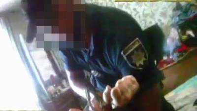 На Полтавщине мужчине, который отказывался от госпитализации, полиция сломала руку - ru.espreso.tv - Украина - Полтавская обл. - Кременчуг