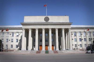 Сооронбая Жээнбеков - Жогорку Кенеша - В Киргизии назначили дату проведение парламентских выборов - news-front.info - Киргизия