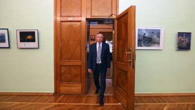 Александр Беглов - Беглов лично проверил, как в Петербурге сдают ЕГЭ - dp.ru - Санкт-Петербург - район Центральный