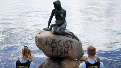 Ганс Христиан Андерсен - В Копенгагене статую Русалочки объявили «расистской рыбой» - eadaily.com - Копенгаген