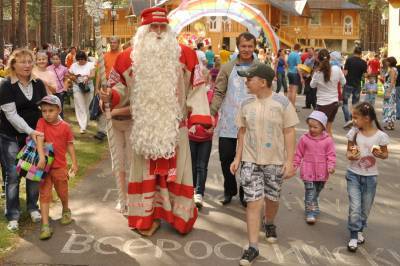 Дед Мороз - Вотчина Деда Мороза откроется для посетителей 6 июля - vm.ru - Вологодская обл.