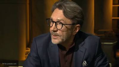 Сергей Шнуров - Блогер - Блогер Русанова назвала "тривиально пошлым" новый клип Шнурова - nation-news.ru - Санкт-Петербург
