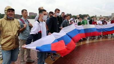 Принятие поправок в Конституцию отметили активисты Общероссийского народного фронта - 1tv.ru - Россия - Крым - Симферополь - Калининград - респ. Саха