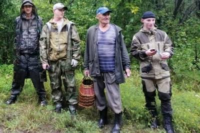 Добровольцы нашли заблудившегося грибника под Новосибирском - novos.mk.ru - Новосибирск - Искитим