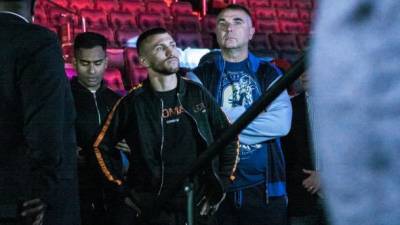 Василий Ломаченко - Эгис Климас - Теофимо Лопес - Ломаченко улетел в США подписывать контракт на бой с Лопесом - ru.espreso.tv - США - Украина - Лос-Анджелес
