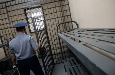 УФСИН: почти 900 литров "самопального" алкоголя изъято у заключённых московских СИЗО с начала года - interfax-russia.ru - Москва