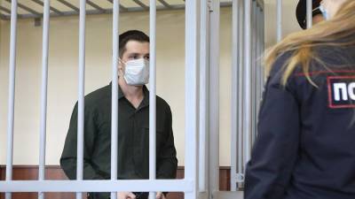 Тревор Рид - В РФ студент из США приговорен к 9 годам колонии за нападение на полицейских - iz.ru - Россия - США