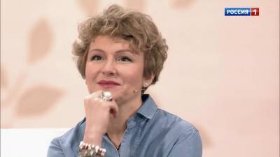 Актриса Марина Есипенко отмечает юбилей - vesti.ru - Россия