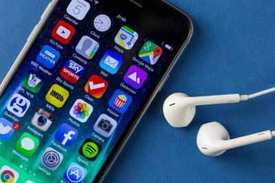 Джон Проссер - Apple задержит выпуск новых iPhone на несколько недель - actualnews.org