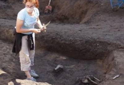 В Болгарии археологи раскопали останки людей, живших 8 тысяч лет назад (фото) - facenews.ua - Болгария - София - Sofia